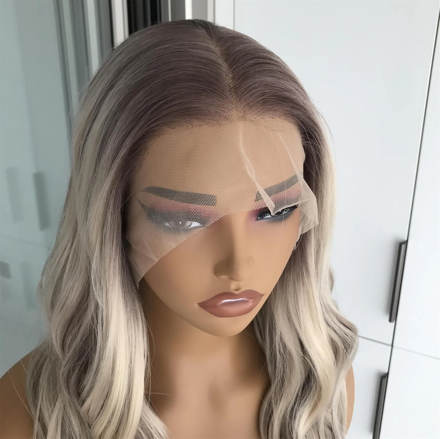 13x4 Highlight Lace Front Wigs Synthetic Hair Pre Plucked Glueless Wigs Blonde Mix Brown Colored Body Wave Synthetic Lace Front Wig 22Inch for Women Daily Use