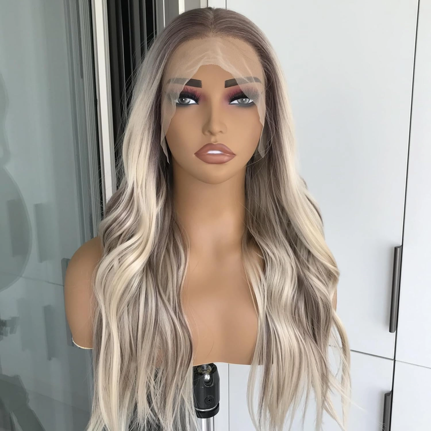 13x4 Highlight Lace Front Wigs Synthetic Hair Pre Plucked Glueless Wigs Blonde Mix Brown Colored Body Wave Synthetic Lace Front Wig 22Inch for Women Daily Use