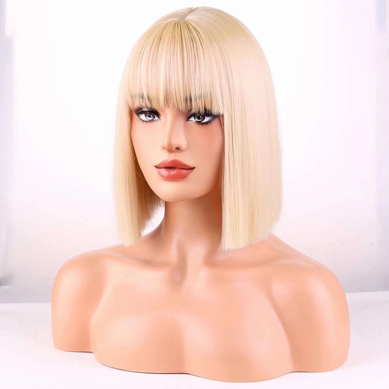 Blonde Wigs for Women Girls Short Straight Blonde Bob Wig with Bangs Heat Resistant Synthetic Wigs for Cosplay Costume Party(blonde wig)