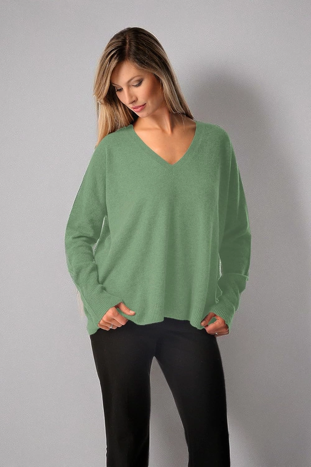 Cashmere Boutique 100% Pure Cashmere Pullover Boyfriend V Neck Sweaters for Women – Loose Fit, Long Sleeve and Classic Style