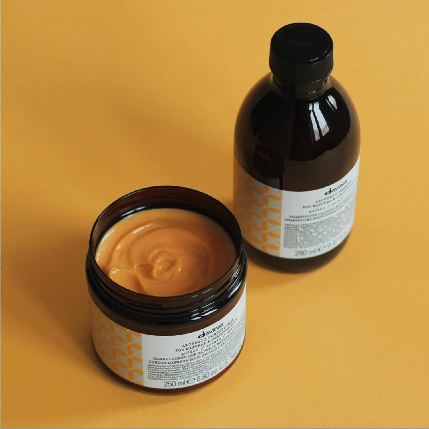 Davines Alchemic Shampoo, Safe Cleansing for Color Treated Hair, 6 Vibrant Shades To Illuminiate And Intensify