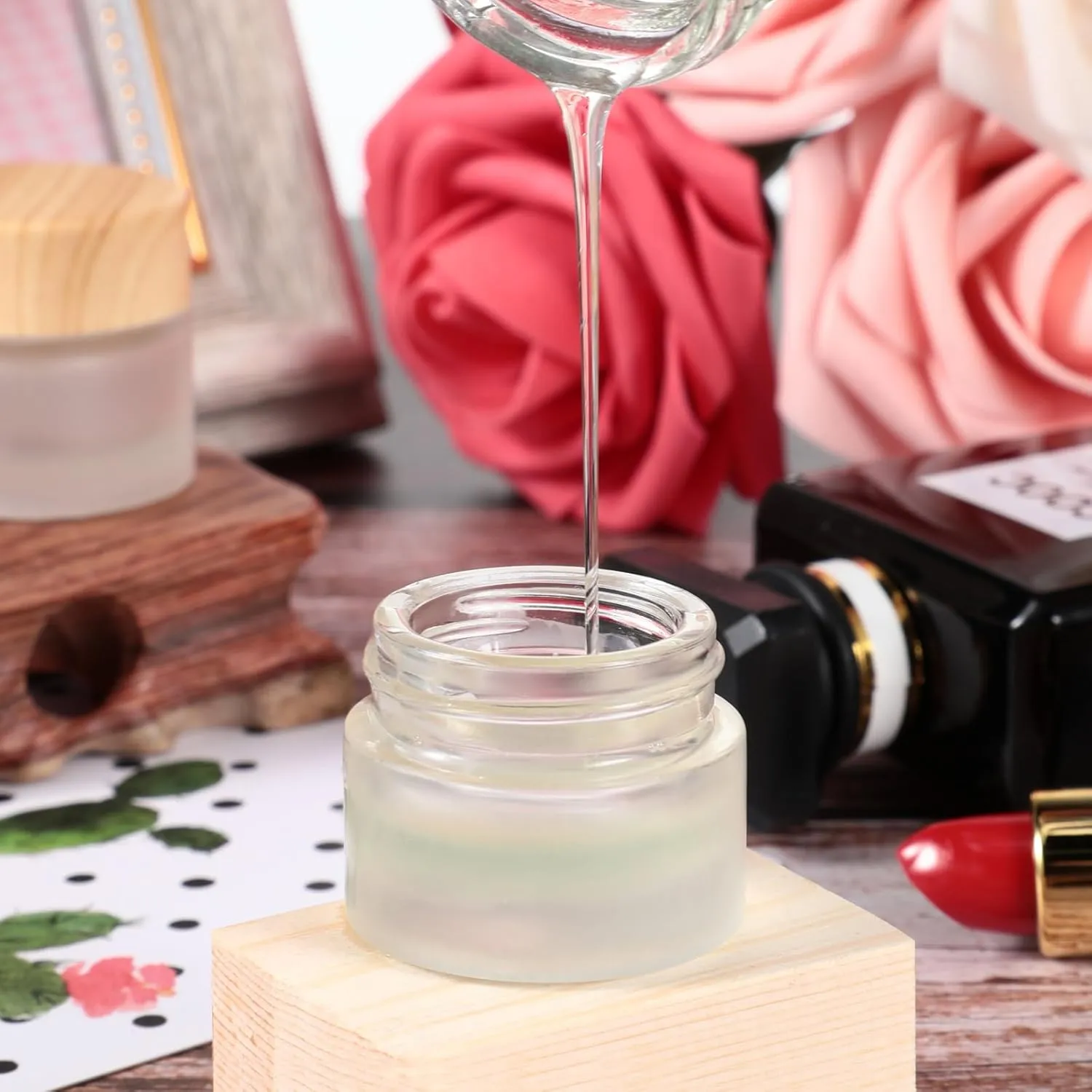 Geiserailie Glass Cosmetic Containers Empty Sample Jars with Leak Proof Lids Makeup Sample Containers for Lotion Cream Cosmetic(60 Pieces,5 Gram)