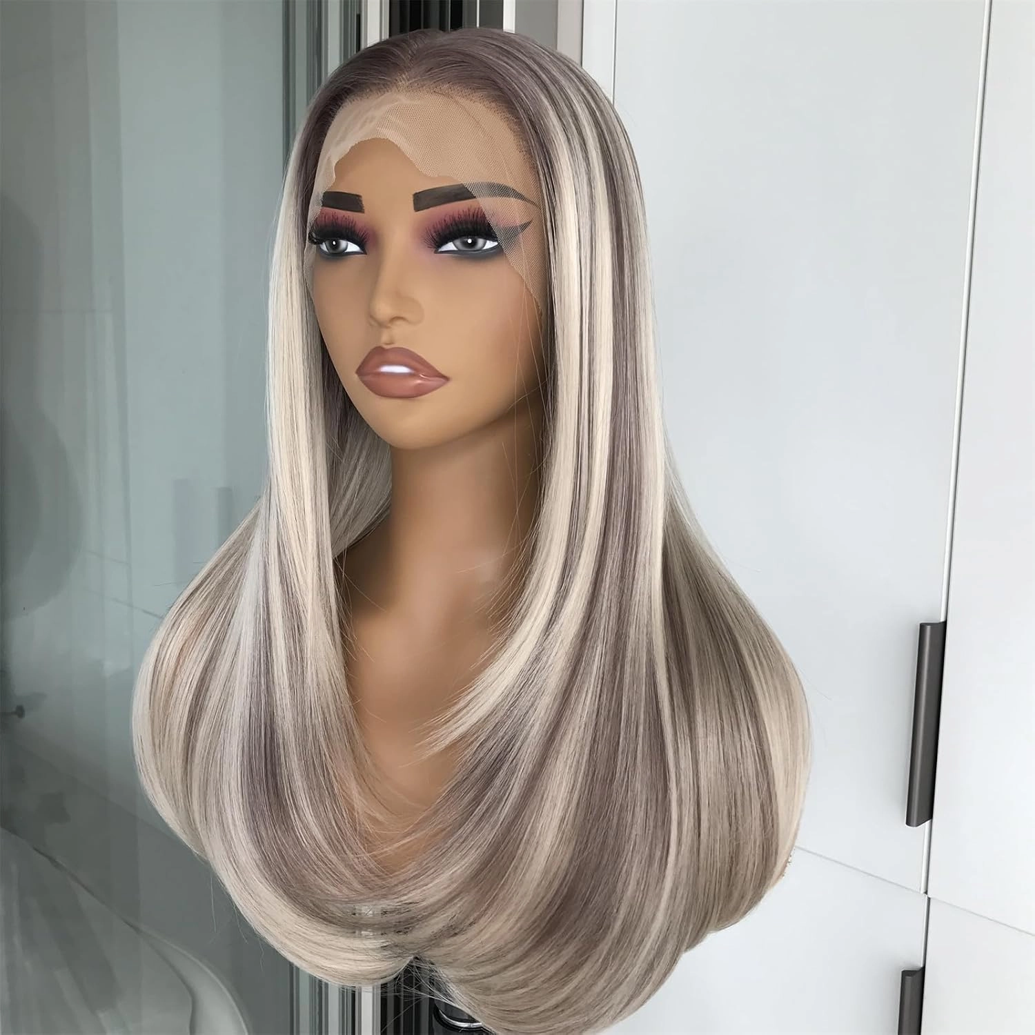 Highlight Blonde Brown Glueless Wigs Pre Plucked 13x4 Synthetic Lace Front Wig for Women With Bangs Long Layered Cut Straight 22 Inch Colored Wig