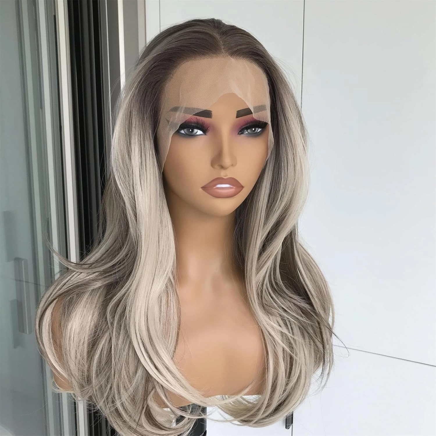 Highlight Blonde Lace Front Wig 13x4 Natural Straight Wave Synthetic Lace Wigs for Women Ash Platinum Blonde Balayage 150% Density Pre plucked Hairline Party Dairly Use Medium Length 20inches