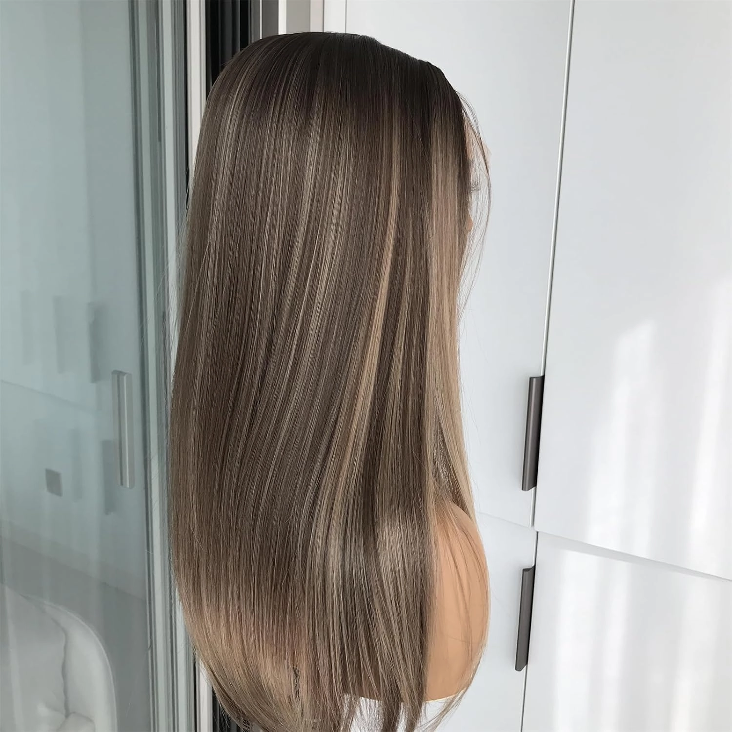 Highlight Brown Lace Front Wig 13x4 Pre Plucked Synthetic Lace Front Wig Straight Glueless Wig for Women Heat Resistant Fiber Wig for Daily Use 18 Inch