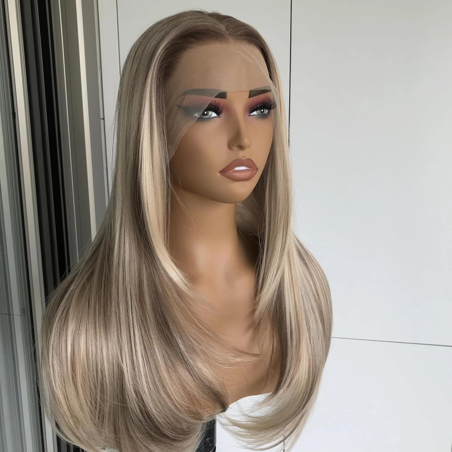 Honey Blonde Highlight Straight Lace Wig for Women Synthetic Lace Front Wig Ombre Brown Wig long Layered Yaki Straight Wig Pre plucked Frontal Wig for Daily 22Inch