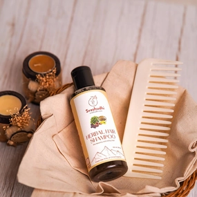 S.v.a.s.h.u.d.h.i. N.a.t.u.r.a.l Herbal Shampoo for Men – Chemical-Free, Sulfate-Free, Traditional Indian Hair Care with Soapnut, Amla, and Shikakai – Nourishes & Strengthens Hair - 200 ml