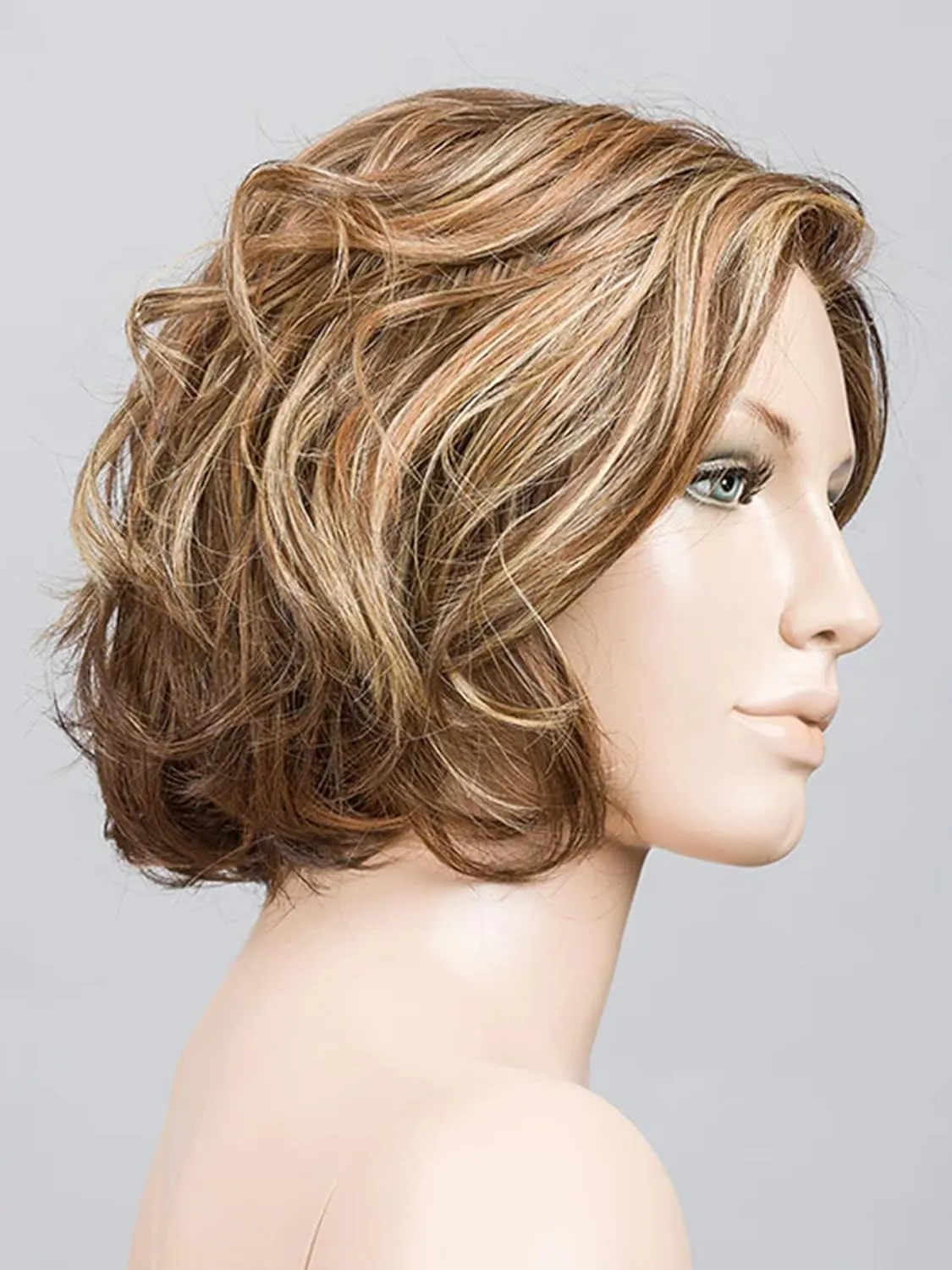 Sound Lace Front Mono Part Heat Friendly Synthetic Petite Avg Wig 3PC Bundle: Wig, 4oz Enriched Shampoo and Comb (Tobacco Rooted 12.26.27)