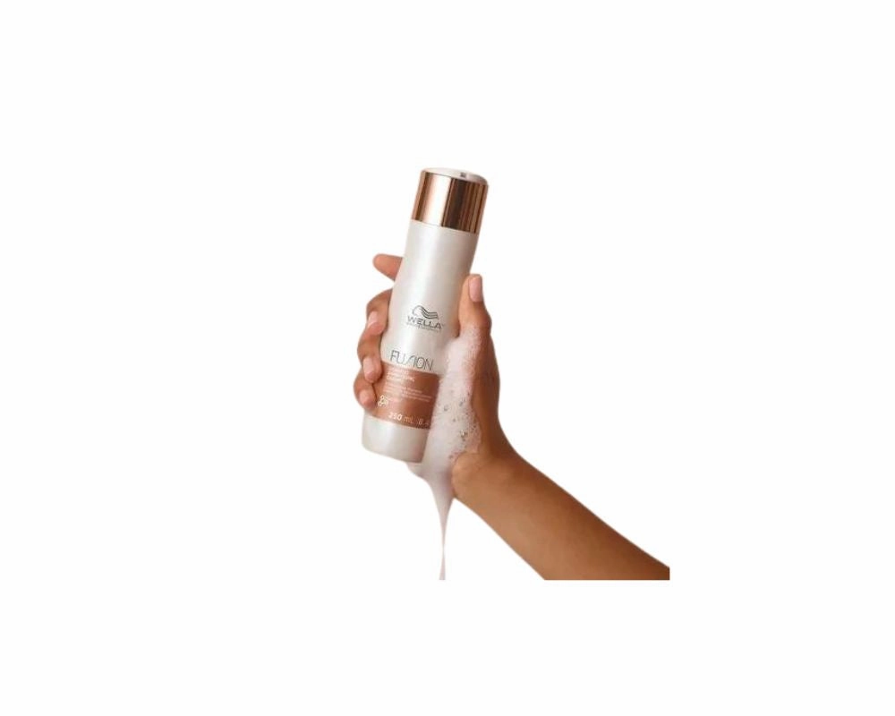 Wella Fusion Intense Repair Shampoo (250ml)